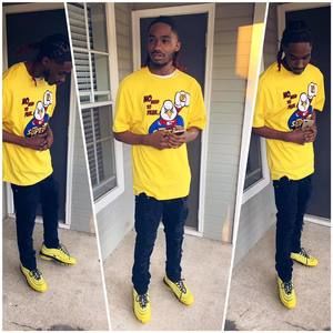 Meet your Posher, Dee